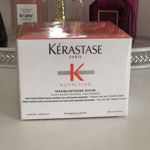 Unopened sealed KERASTASE hydrating intense mask.